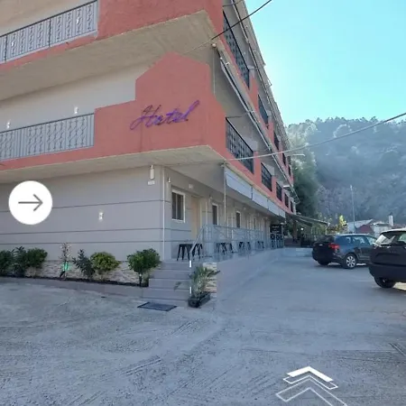 Vasilis Hotel 3*